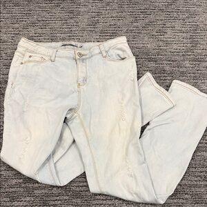 Iris Jeans Light Blue Distressed Women Jeans